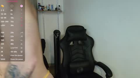 colombianmuscle8 online show from 25, 3, 2026