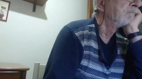 comemivuoi2 online show from 4, 2, 2026