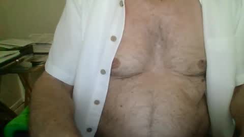 Snapshot of comeonmymouth chatting on 5, 11, 2025 comeonmymouth online show from 5, 11, 2025