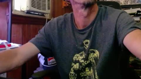 Nelson or ComicKing and sometime Peachy143 online show from 3, 7, 2026
