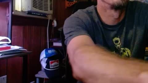 Nelson or ComicKing and sometime Peachy143 online show from 4, 7, 2026