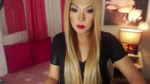 Snapshot of commanderofsexx chatting on 17, 2, 2025 QUEEN SABRINA online show from 17, 2, 2025