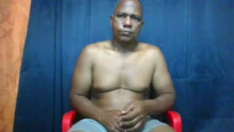 Snapshot of condor087510 chatting on 16, 2, 2026 Miguel online show from 16, 2, 2026