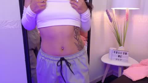 conejita_420_ online show from 13, 10, 2025