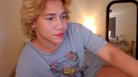 Snapshot of connie_varela chatting on 4, 5, 2026 new account online show from 4, 5, 2026