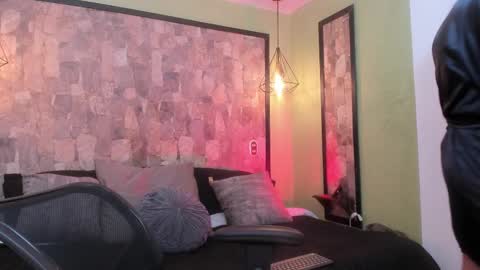 Connor King1 online show from 23, 12, 2024