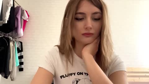 Amelia online show from 9, 3, 2026