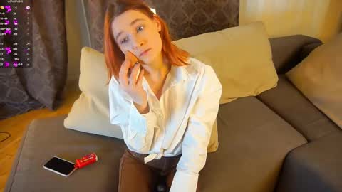 consuelaawkward online show from 26, 11, 2025