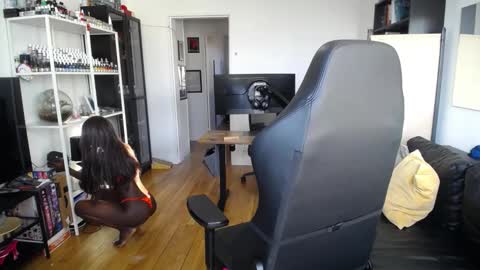 Carola  independent model online show from 17, 2, 2025