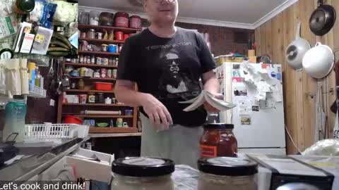 Snapshot of cookieliquor chatting on 13, 9, 2025 Cookie - I do cooking streams occasionally. Next stream online show from 13, 9, 2025