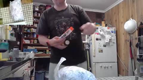 Snapshot of cookieliquor chatting on 19, 9, 2025 Cookie - I do cooking streams occasionally. Next stream online show from 19, 9, 2025