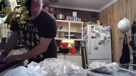 Snapshot of cookieliquor chatting on 30, 9, 2025 Cookie - I do cooking streams occasionally. Next stream online show from 30, 9, 2025