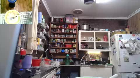 Snapshot of cookieliquor chatting on 13, 12, 2025 Cookie - I do cooking streams occasionally. Next stream online show from 13, 12, 2025