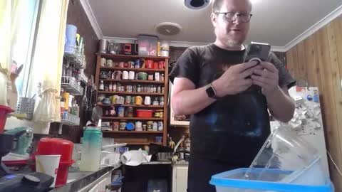 Snapshot of cookieliquor chatting on 18, 12, 2025 Cookie - I do cooking streams occasionally. Next stream online show from 18, 12, 2025