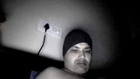 Snapshot of cool_breeze09 chatting on 18, 12, 2025 Cool Breeze09 online show from 18, 12, 2025