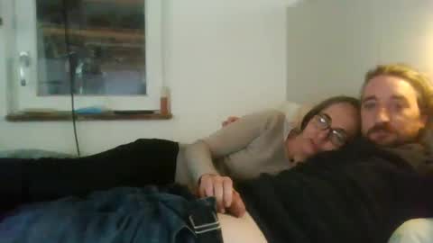 Couple22 online show from 19, 1, 2025