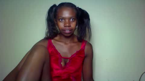 Snapshot of coquine_lara chatting on 21, 4, 2026 coquine_lara online show from 21, 4, 2026