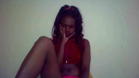 Snapshot of coquine_lara chatting on 24, 4, 2026 coquine_lara online show from 24, 4, 2026