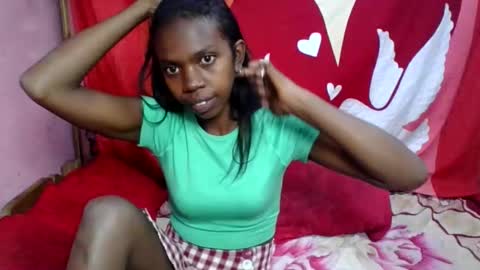 Snapshot of coquine_lara chatting on 15, 5, 2026 coquine_lara online show from 15, 5, 2026