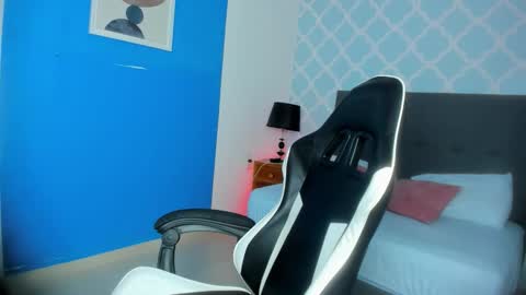  CORA  online show from 16, 9, 2025