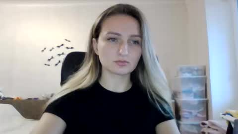 Snapshot of cora_fora chatting on 11, 11, 2025 cora_fora online show from 11, 11, 2025