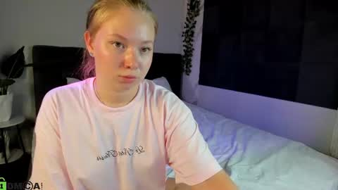 Coral1ne Clark online show from 26, 7, 2026