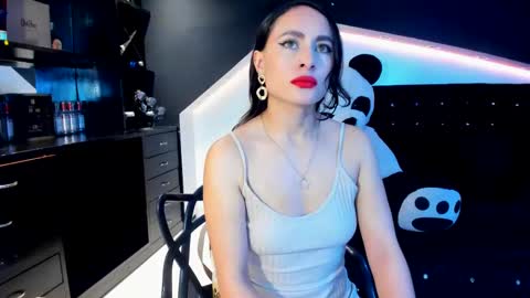 Coral  online show from 4, 3, 2025