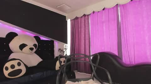 Snapshot of coral_gibson chatting on 15, 5, 2026 Coral online show from 15, 5, 2026