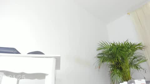 Coral princex online show from 28, 1, 2025