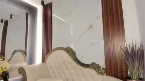 Coralie Bronson online show from 19, 9, 2025