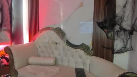 Coralie Bronson online show from 30, 10, 2025