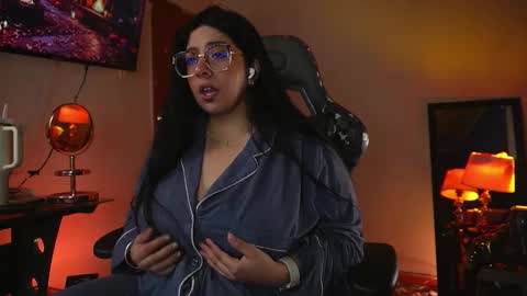 Snapshot of coraline_latin chatting on 12, 10, 2025 Coraline online show from 12, 10, 2025