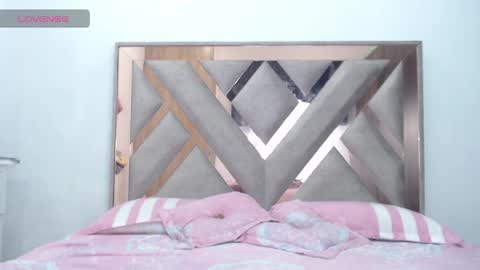 corina_smith28 online show from 26, 4, 2026