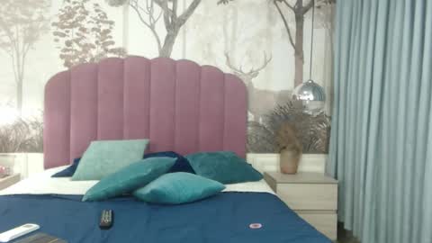 Snapshot of corineray chatting on 19, 9, 2025 corineray online show from 19, 9, 2025