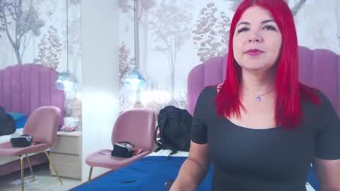 Snapshot of corineray chatting on 21, 10, 2025 corineray online show from 21, 10, 2025