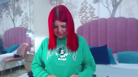 Snapshot of corineray chatting on 28, 11, 2025 corineray online show from 28, 11, 2025