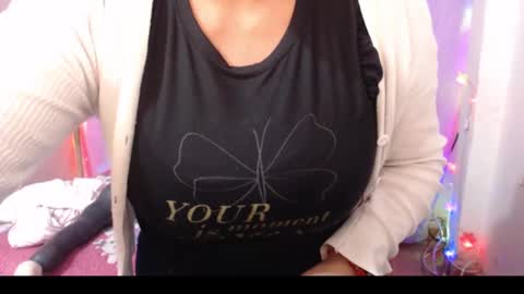 Snapshot of corinnahothotxxx chatting on 20, 1, 2025 corinnahothotxxx online show from 20, 1, 2025