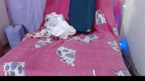 Snapshot of corinnahothotxxx chatting on 8, 2, 2025 corinnahothotxxx online show from 8, 2, 2025