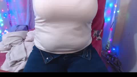 Snapshot of corinnahothotxxx chatting on 24, 2, 2025 corinnahothotxxx online show from 24, 2, 2025