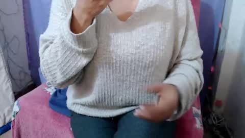 Snapshot of corinnahothotxxx chatting on 9, 9, 2025 corinnahothotxxx online show from 9, 9, 2025