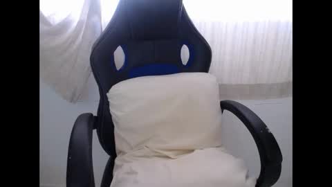 corolaxxl online show from 19, 12, 2025