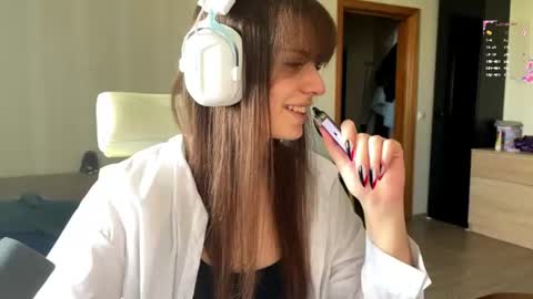 corrienavanjo online show from 21, 7, 2026