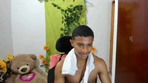 Snapshot of corzoethan chatting on 17, 1, 2025 Ethan online show from 17, 1, 2025