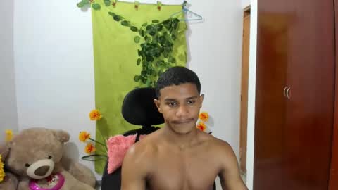 Snapshot of corzoethan chatting on 19, 1, 2025 Ethan online show from 19, 1, 2025