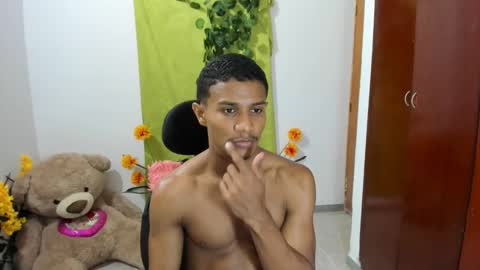 Snapshot of corzoethan chatting on 22, 1, 2025 Ethan online show from 22, 1, 2025