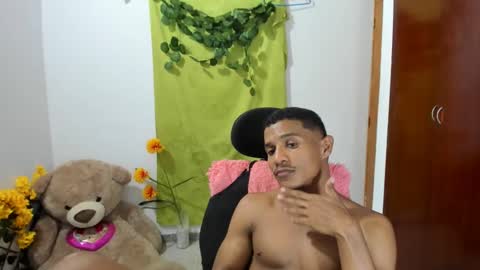 Snapshot of corzoethan chatting on 27, 1, 2025 Ethan online show from 27, 1, 2025