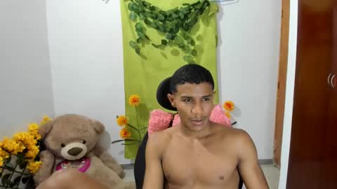 Snapshot of corzoethan chatting on 5, 2, 2025 Ethan online show from 5, 2, 2025