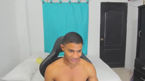 Snapshot of corzoethan chatting on 10, 9, 2025 Ethan online show from 10, 9, 2025