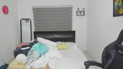 Snapshot of corzoethan chatting on 25, 10, 2025 Ethan online show from 25, 10, 2025