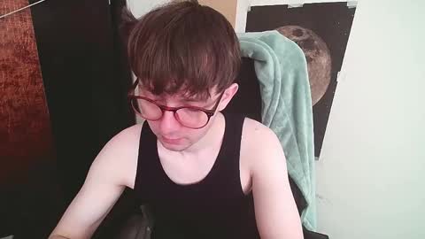 Snapshot of cosmonudes chatting on 27, 5, 2026 Barry online show from 27, 5, 2026